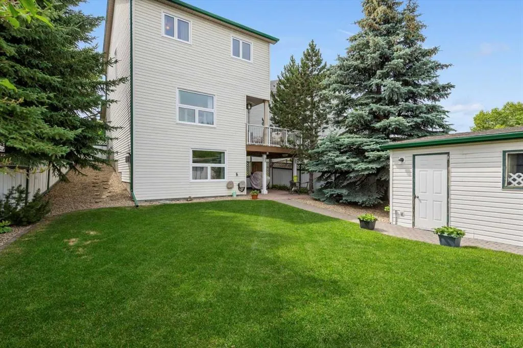 56 Hidden Spring Place NW