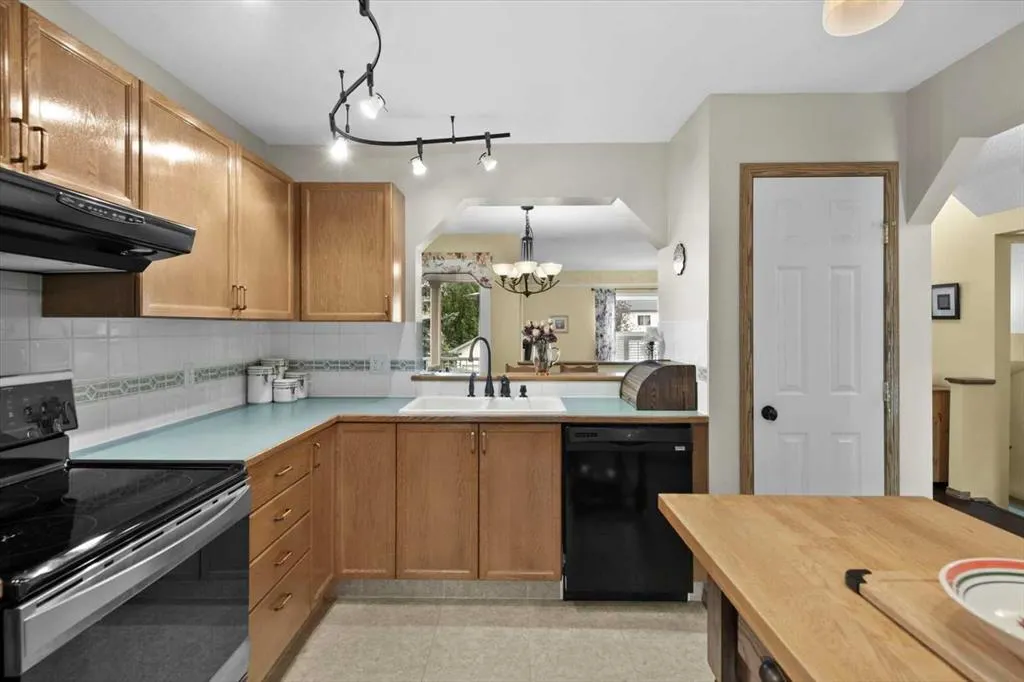 56 Hidden Spring Place NW