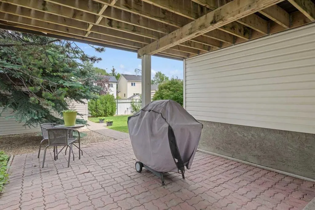 56 Hidden Spring Place NW