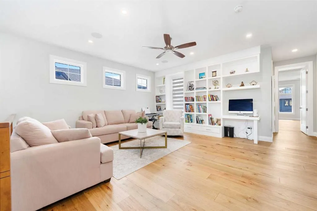 128 Hampstead Mews NW