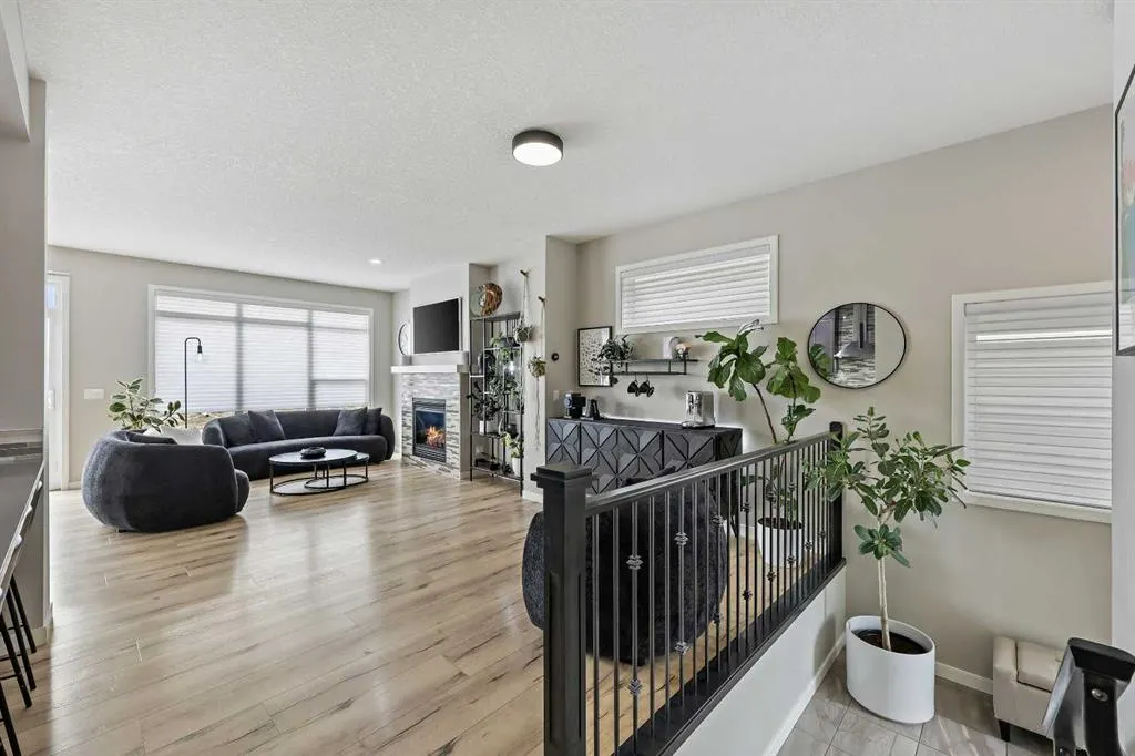 127 Fireside Crescent
