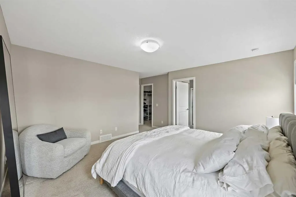 127 Fireside Crescent