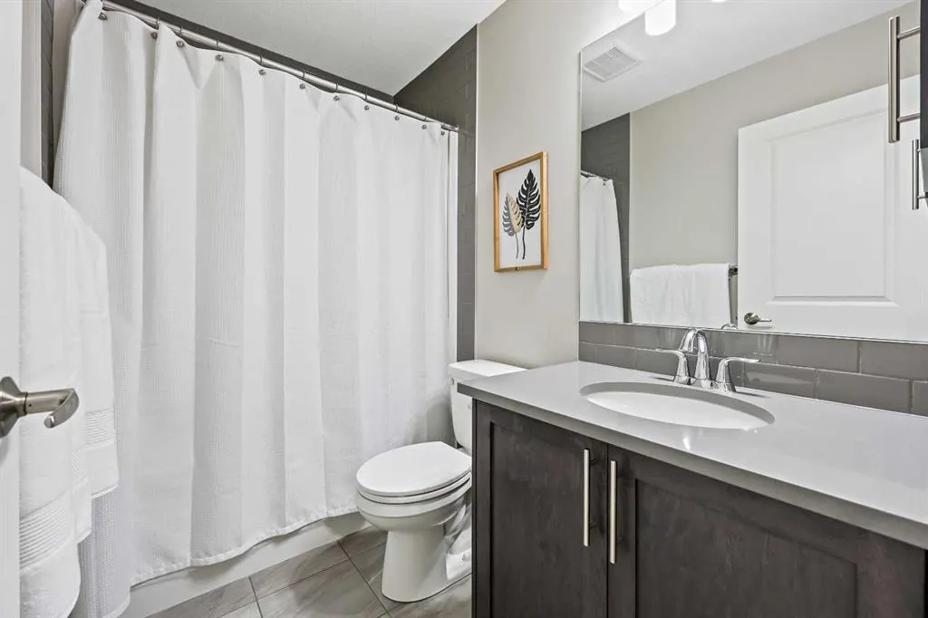 127 Fireside Crescent
