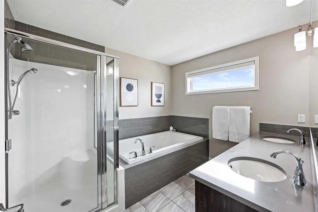 127 Fireside Crescent