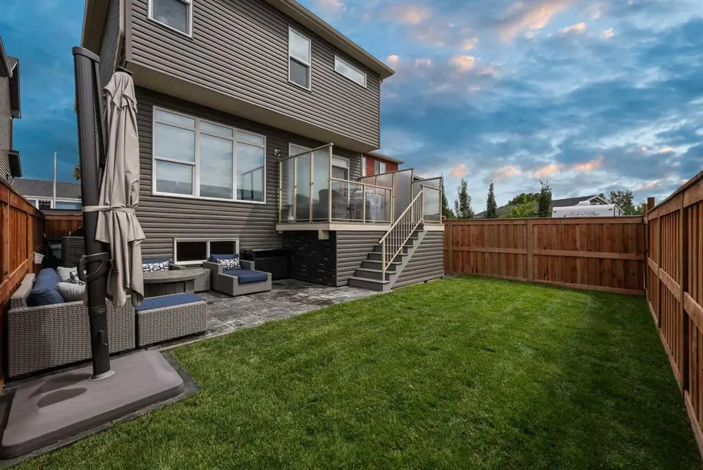 127 Fireside Crescent