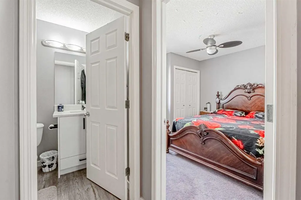 121 Saddlecrest Green NE