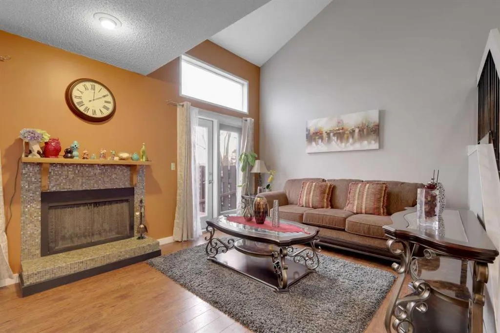 41 Glenbrook Crescent, #17