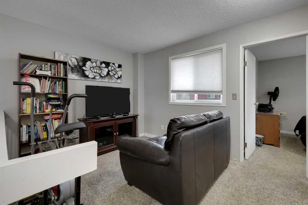 41 Glenbrook Crescent, #17