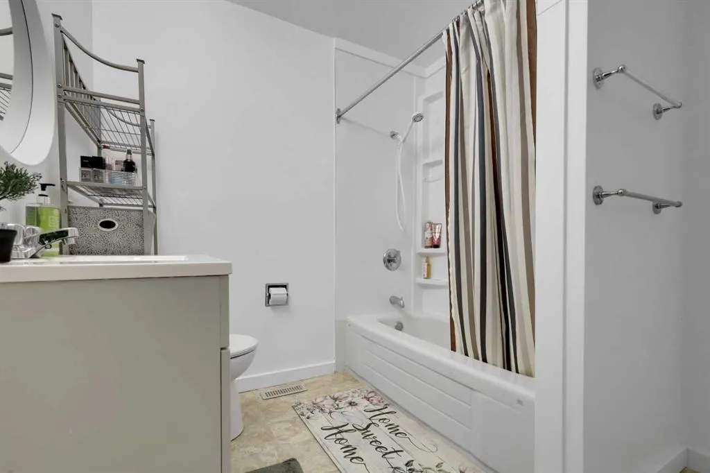 41 Glenbrook Crescent, #17