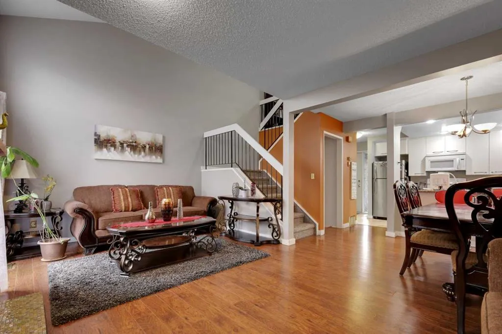 41 Glenbrook Crescent, #17