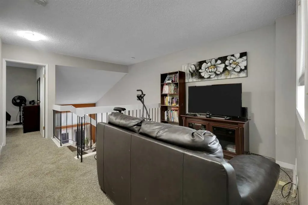 41 Glenbrook Crescent, #17