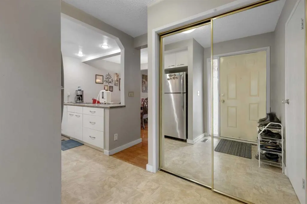 41 Glenbrook Crescent, #17