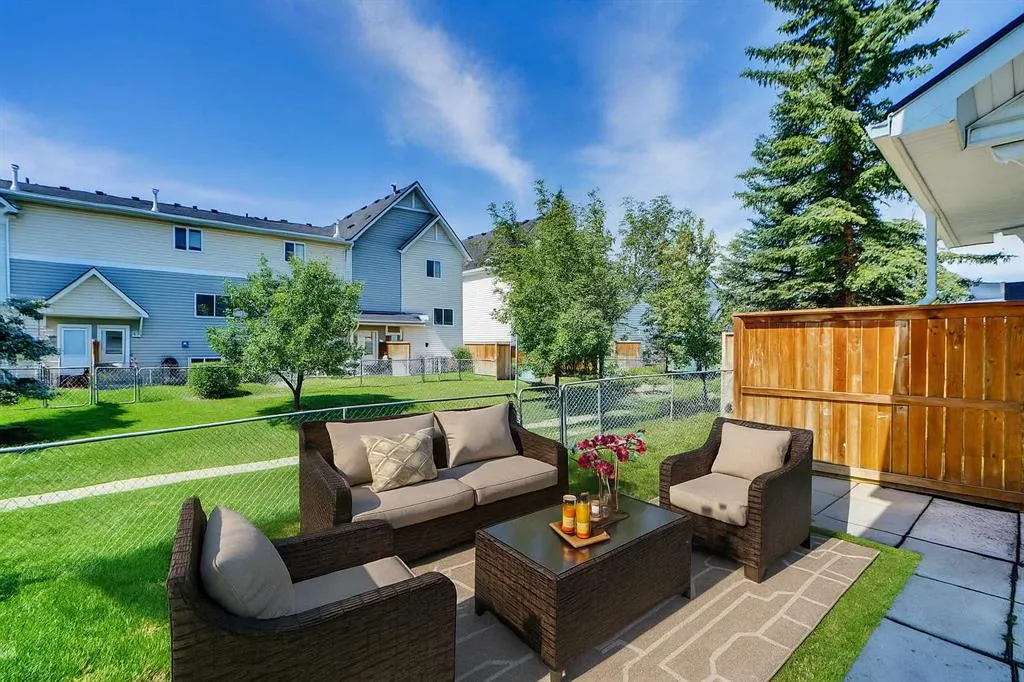 91 Prestwick Acres Lane SE