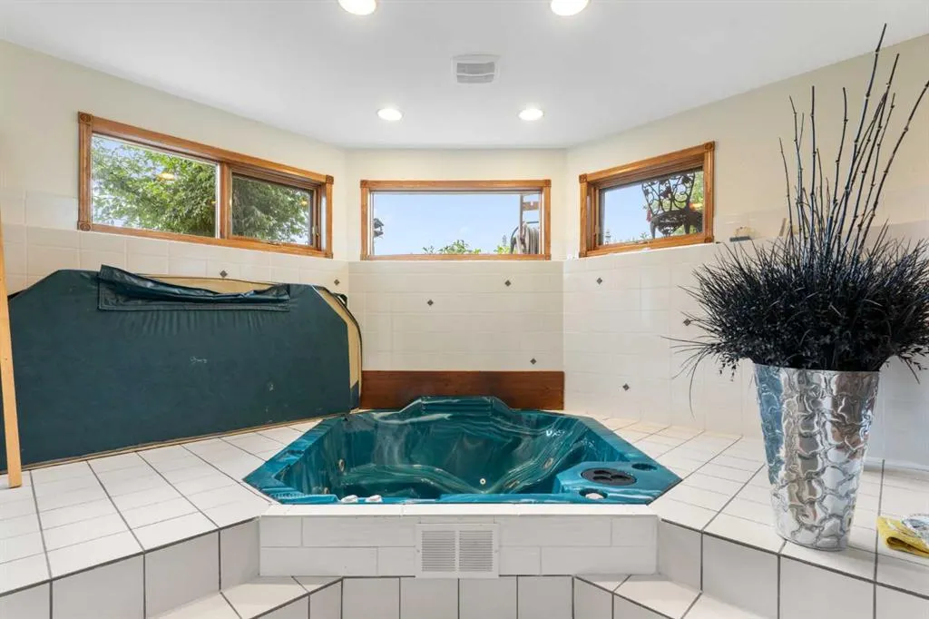 108 Pleasant View Heights
