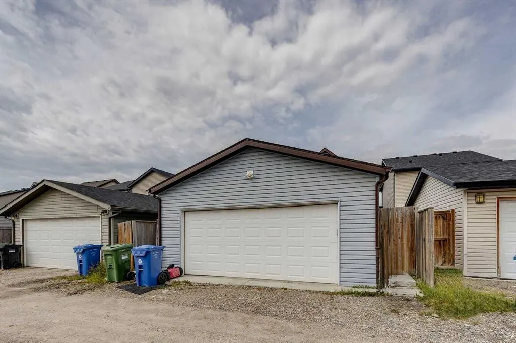 144 Skyview Point Green NE