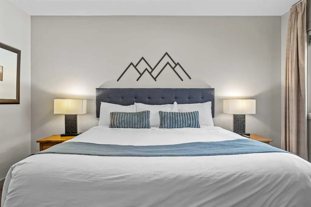 107 Montane Road, #106