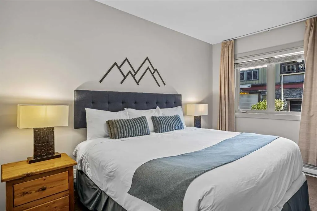 107 Montane Road, #106