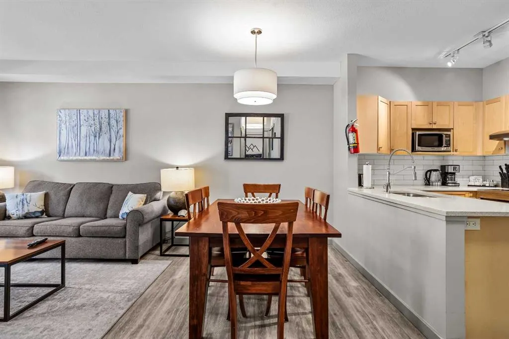 107 Montane Road, #106