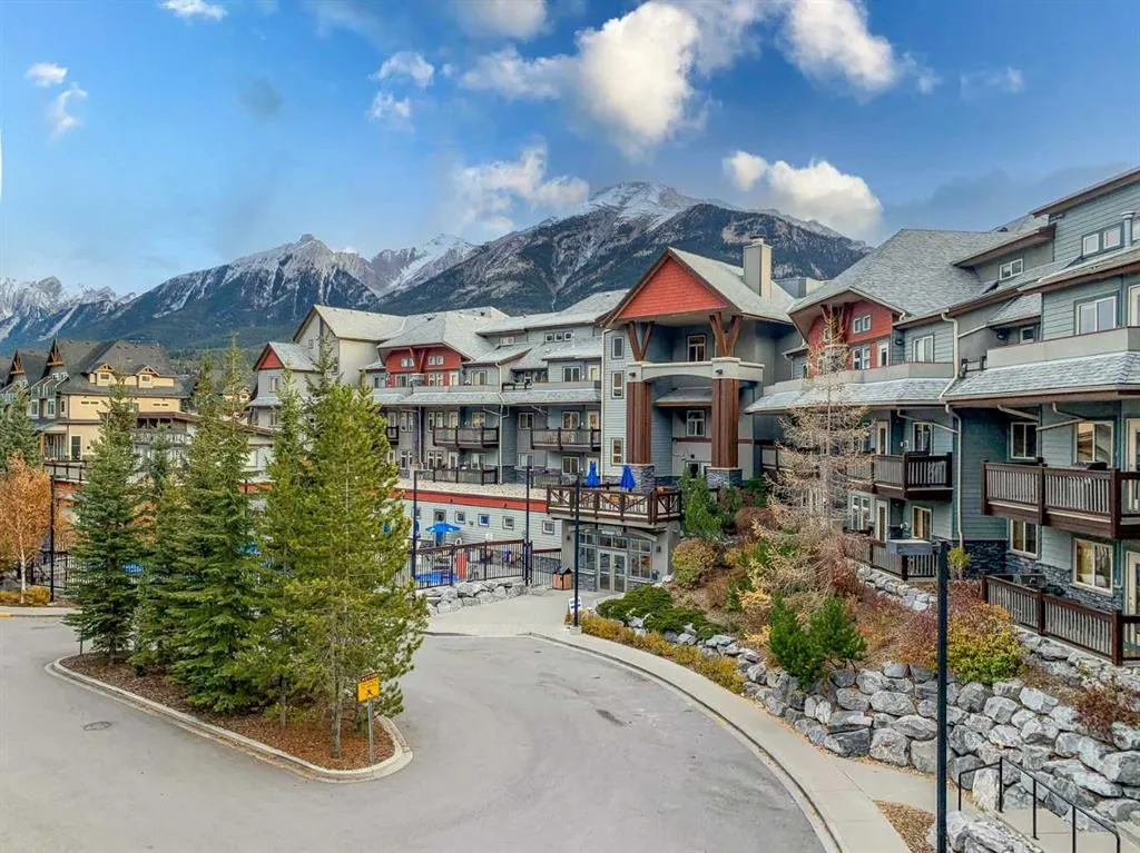 107 Montane Road, #106