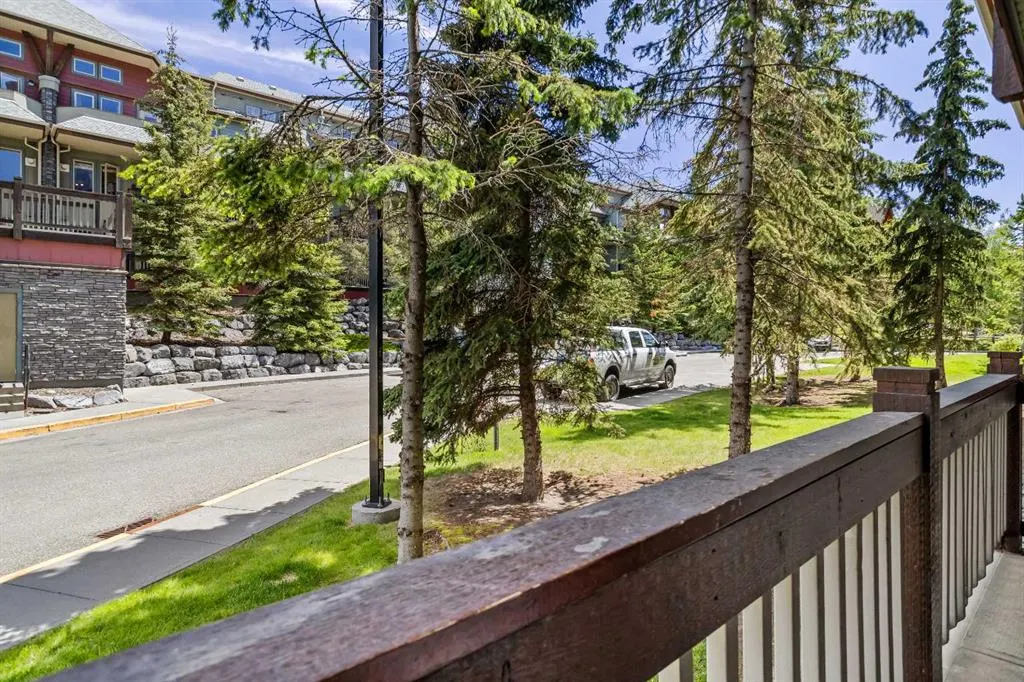 107 Montane Road, #106