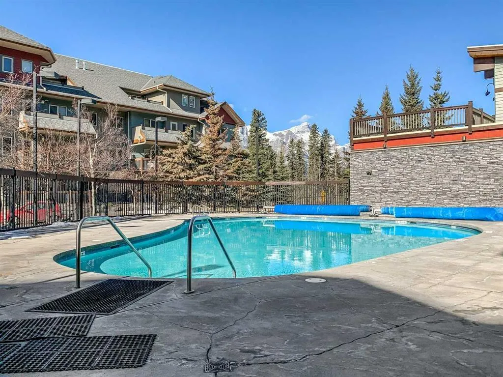 107 Montane Road, #106
