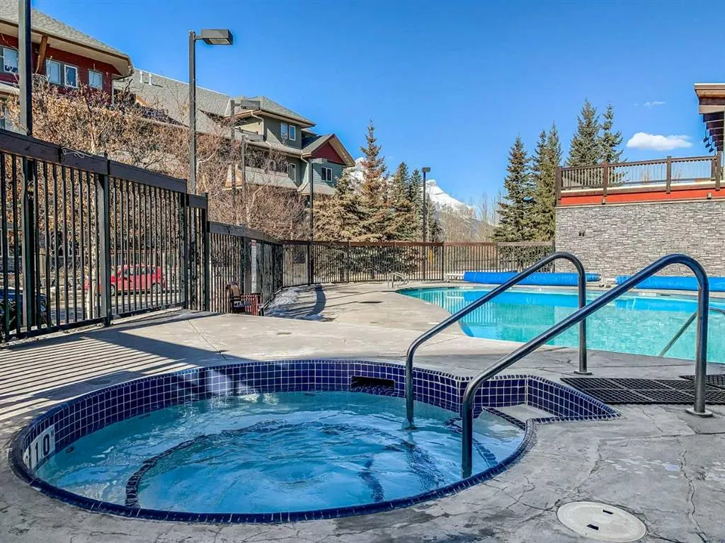 107 Montane Road, #106