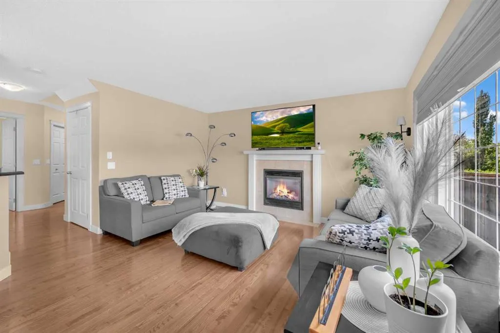 218 Evansford Circle NW