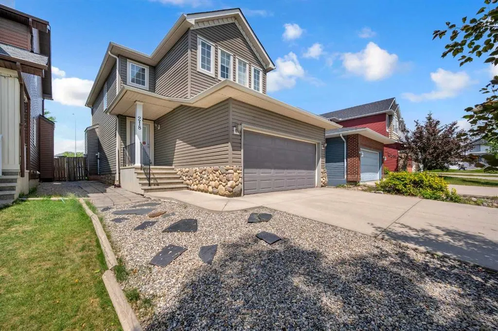 218 Evansford Circle NW