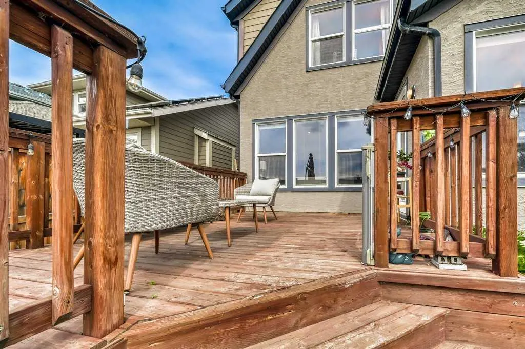 401 Mahogany Court SE