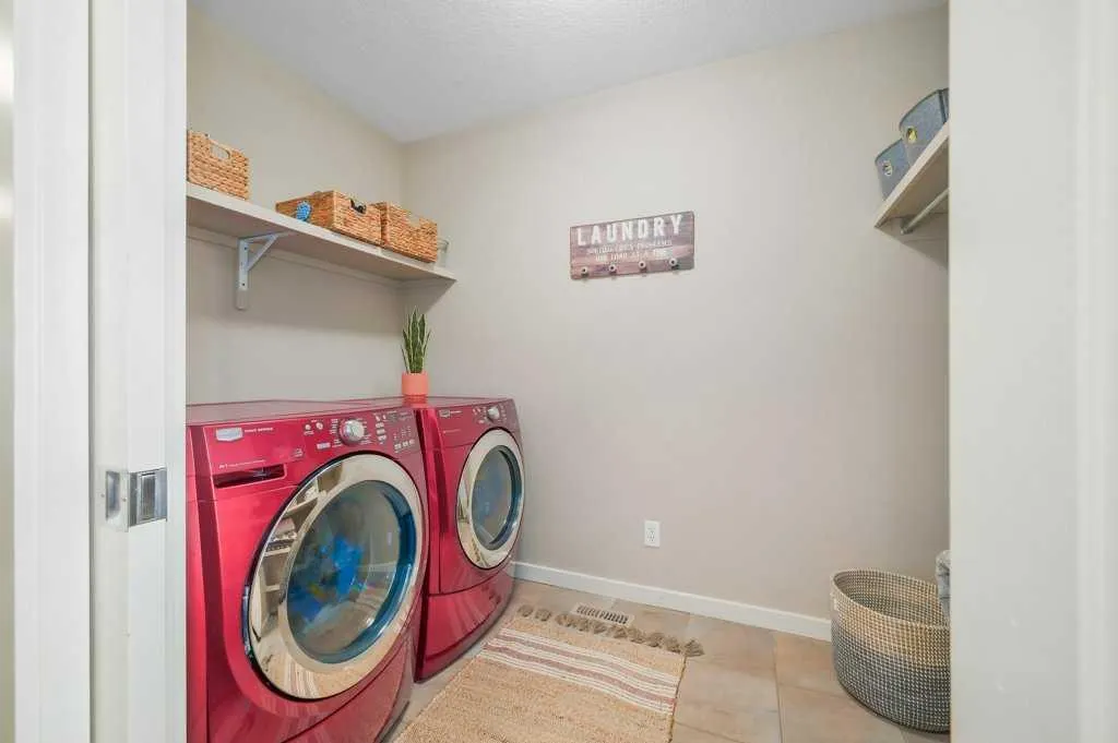 401 Mahogany Court SE