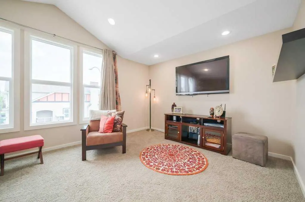 401 Mahogany Court SE