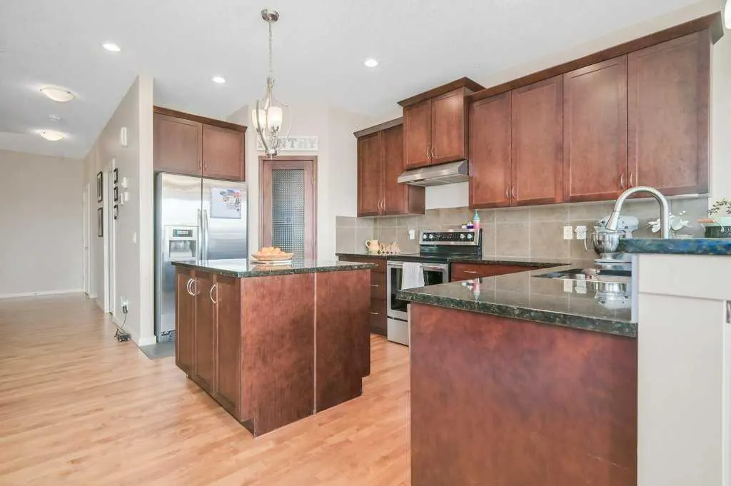 401 Mahogany Court SE