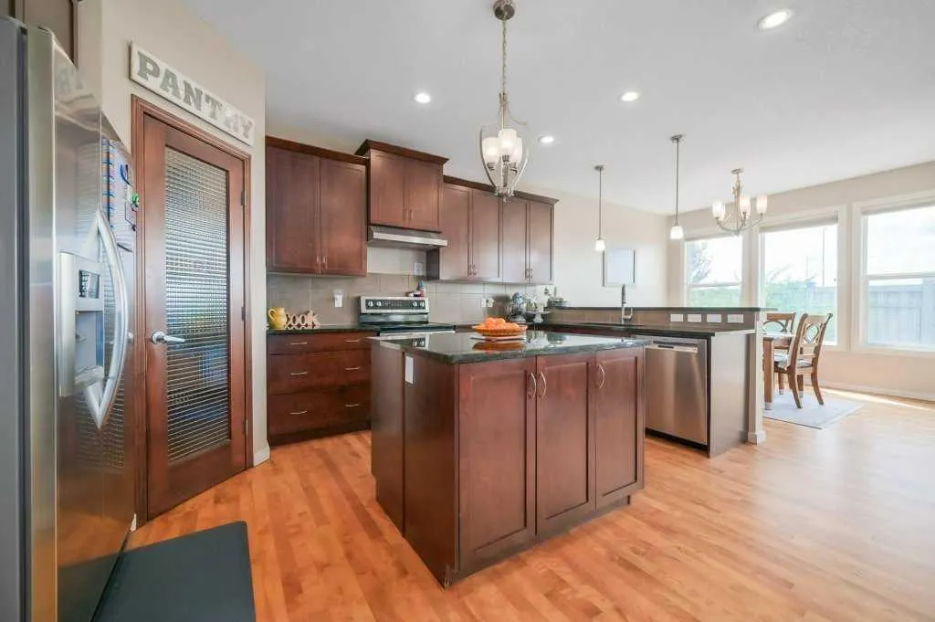 401 Mahogany Court SE