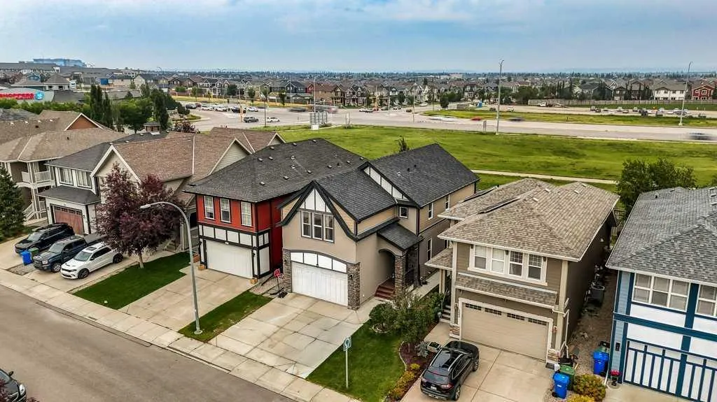 401 Mahogany Court SE