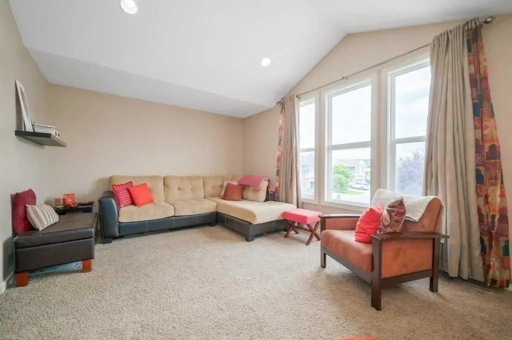 401 Mahogany Court SE