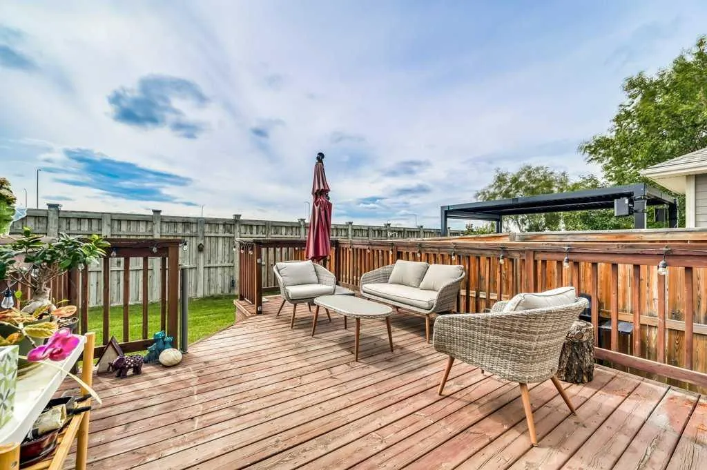 401 Mahogany Court SE