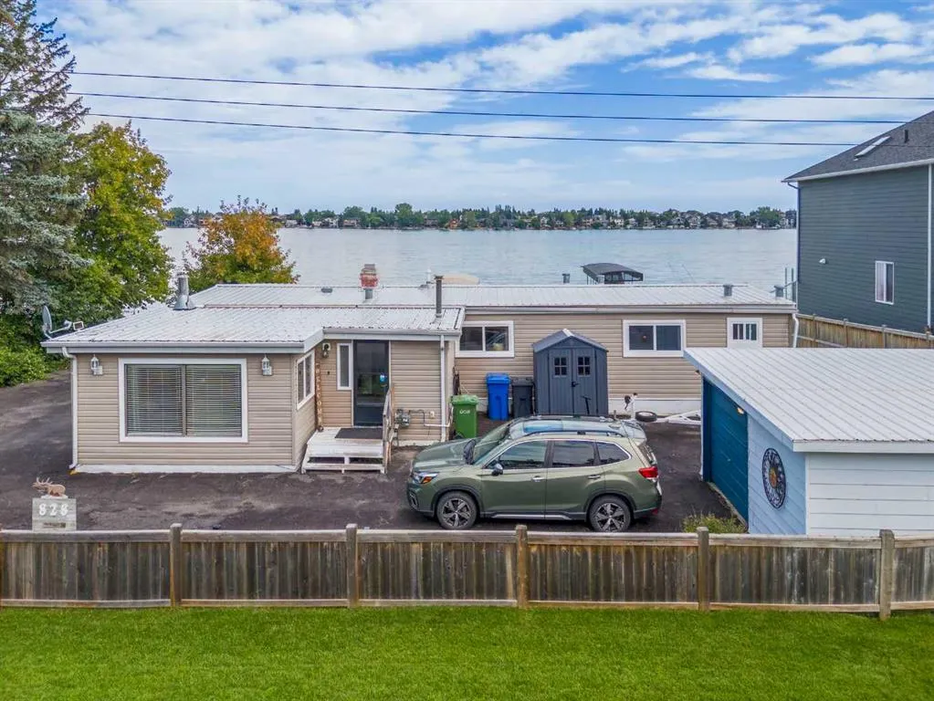 828 West Chestermere Drive