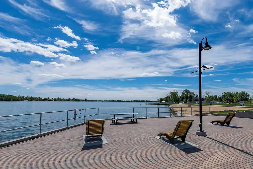 828 West Chestermere Drive