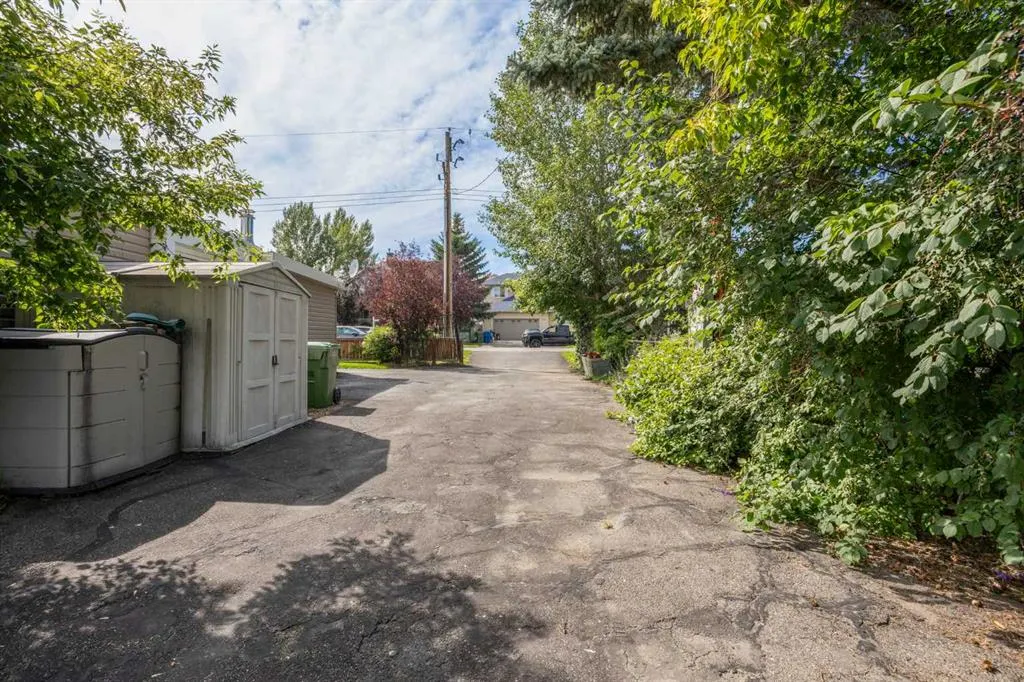 828 West Chestermere Drive