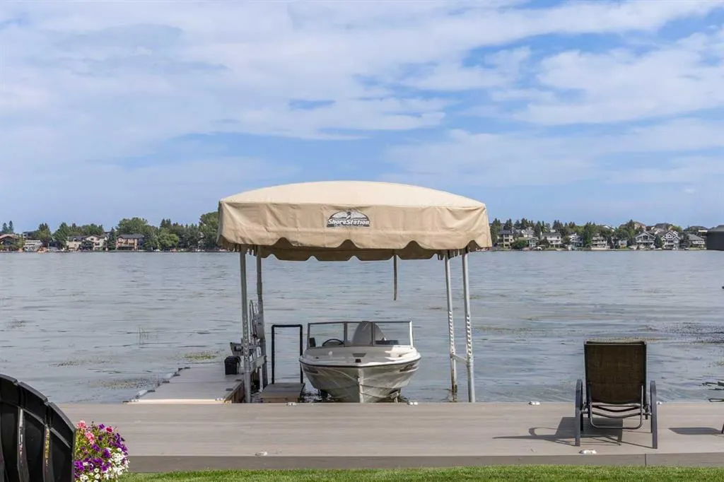 828 West Chestermere Drive