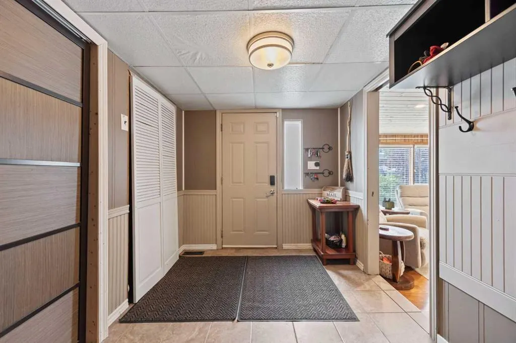 828 West Chestermere Drive
