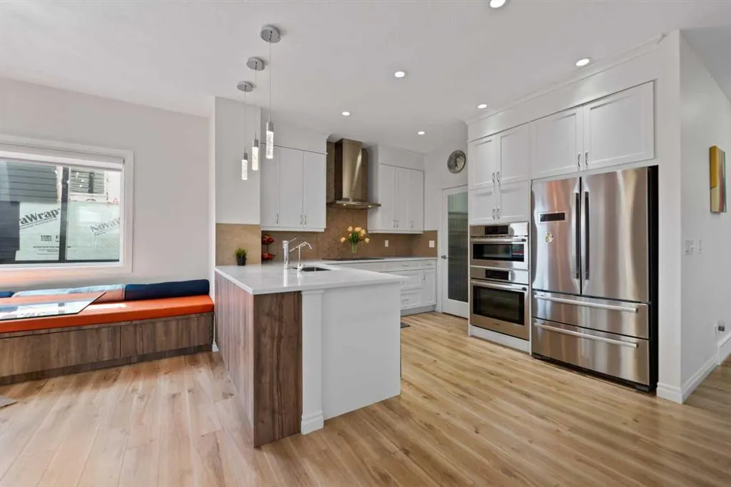 99 Evansglen Circle NW
