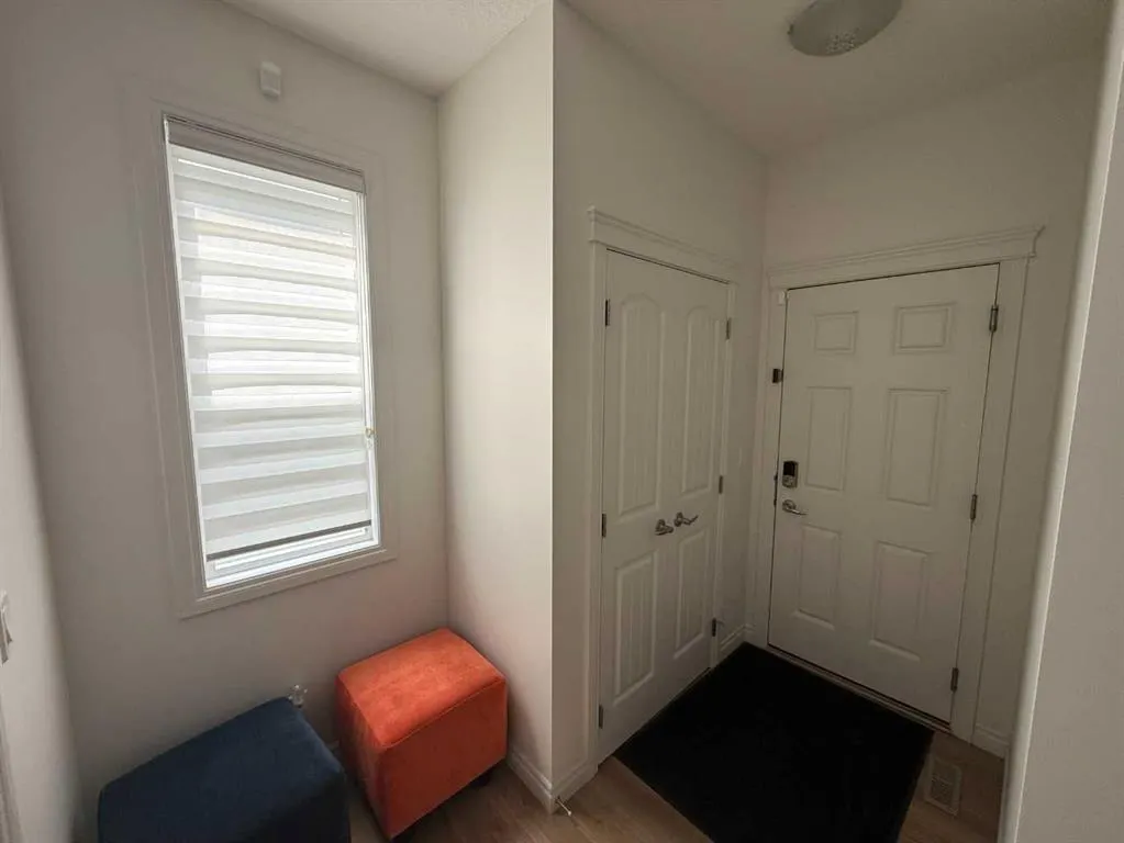 99 Evansglen Circle NW