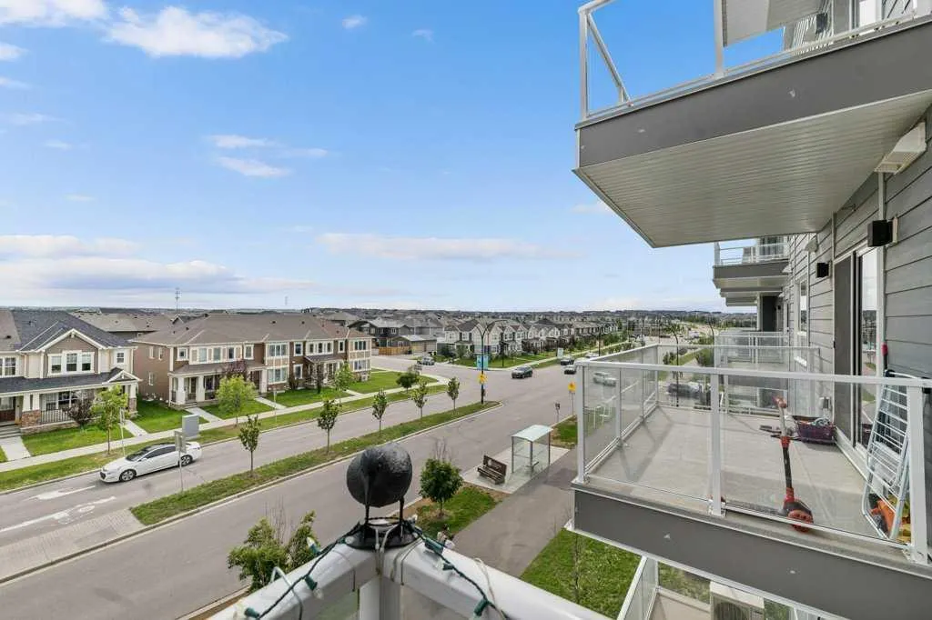 40 Carrington Plaza NW, #308