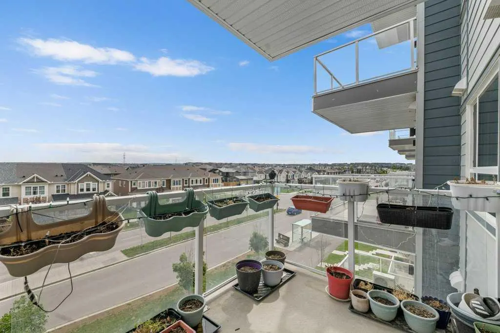 40 Carrington Plaza NW, #308