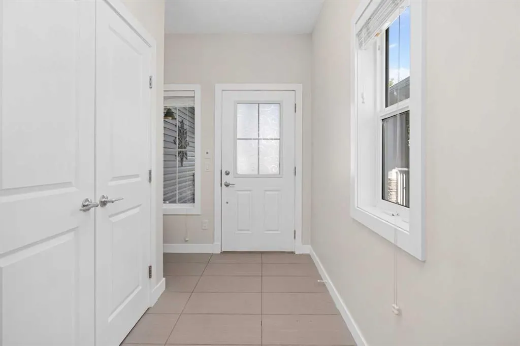 388 Bayview Way SW