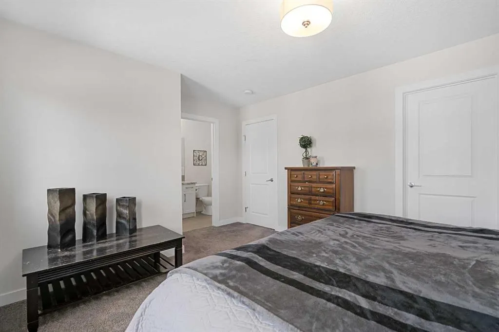 388 Bayview Way SW