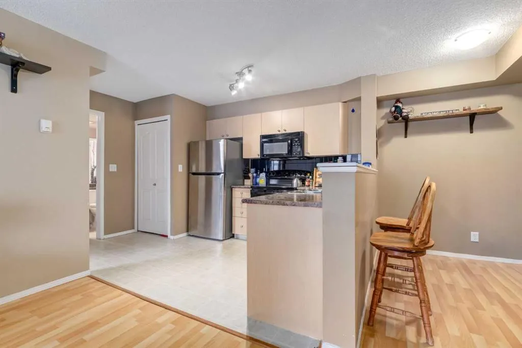 1111 6 Avenue SW, #716