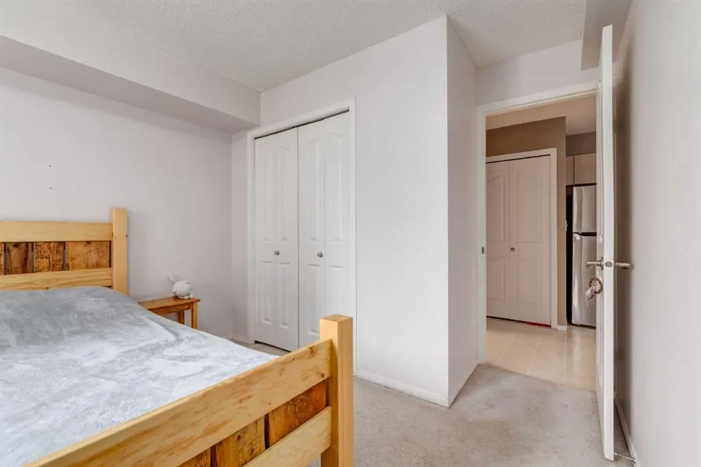 1111 6 Avenue SW, #716