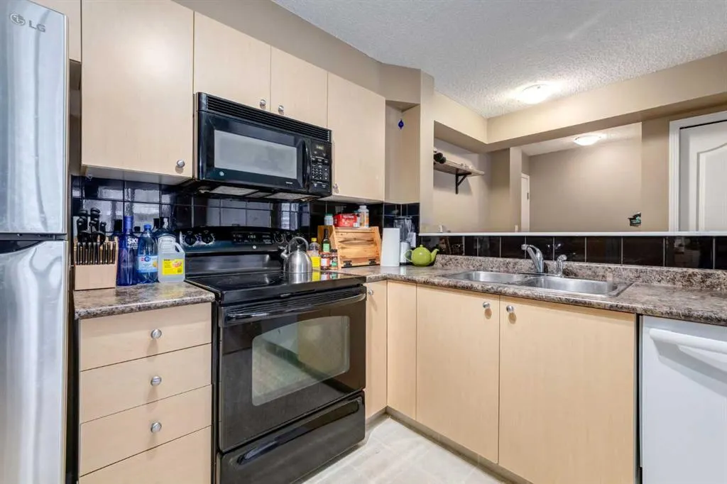 1111 6 Avenue SW, #716